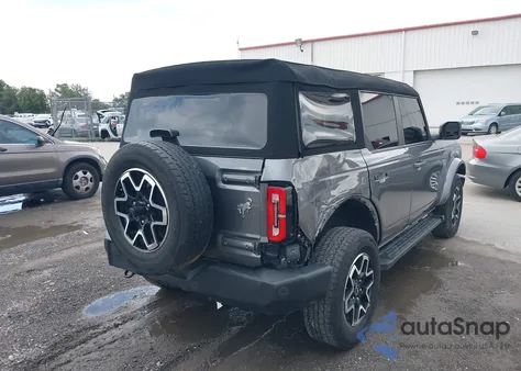 2023 Ford Bronco Outer Banks z USA, uszkodzony, nr VIN 1FMEE5BP0PLB18858